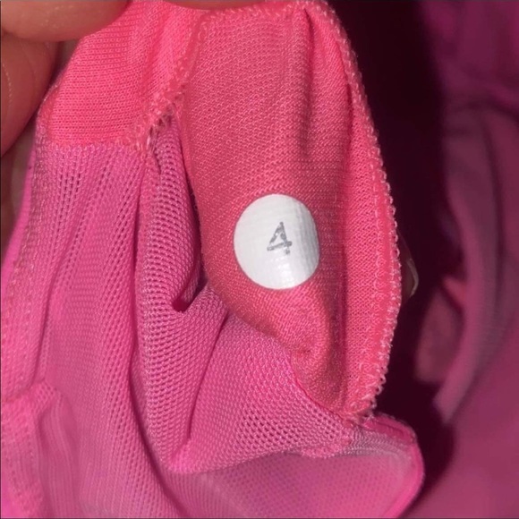 Lululemon - Picture 4 of 4
